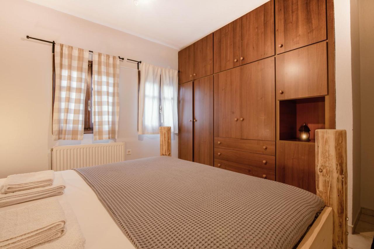 Apartment Varousi.traditional House In Old Town Of 1 *
